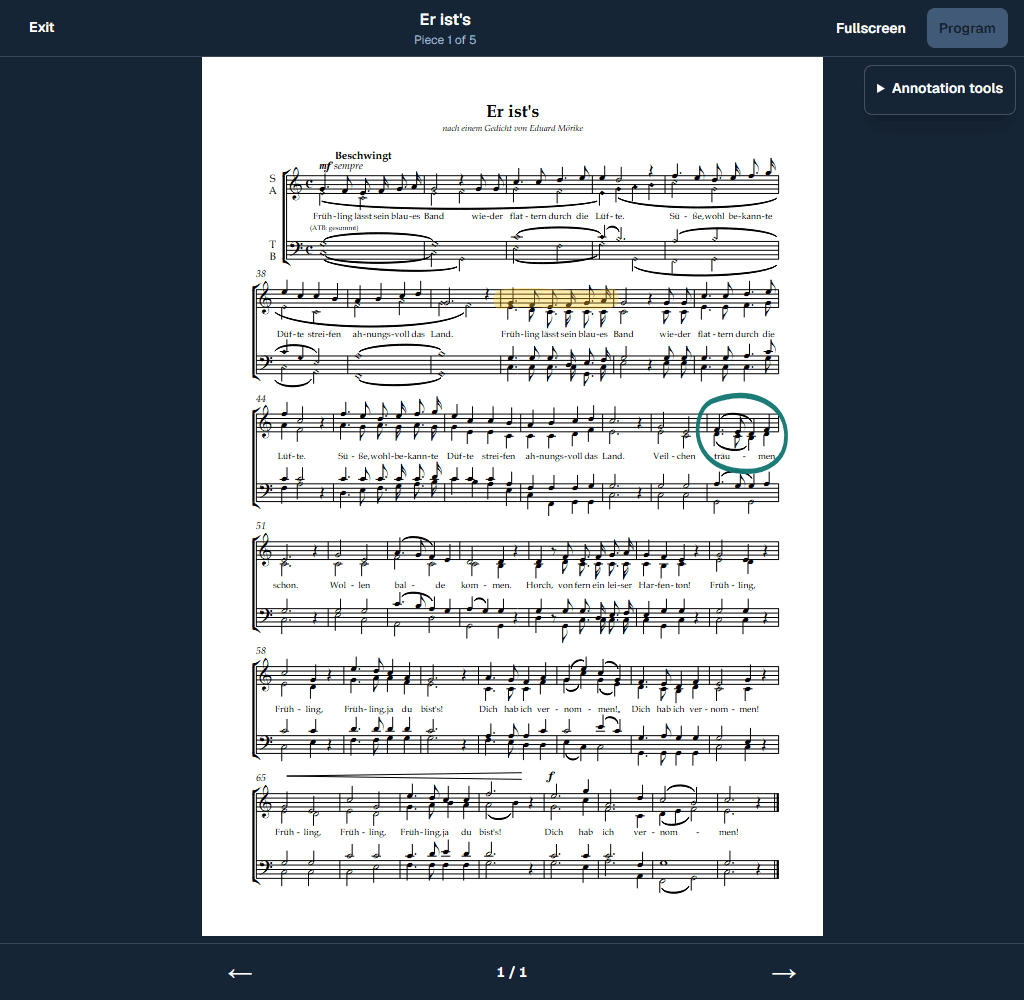 Concert Mode with score presentation, programme navigation, and fullscreen controls
